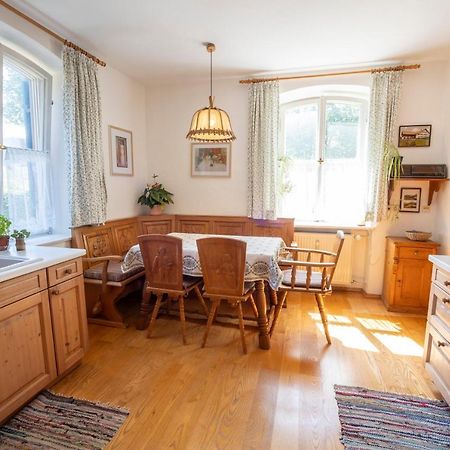 Landhauswohnung Mit Wildromantischem Garten Füssen Extérieur photo