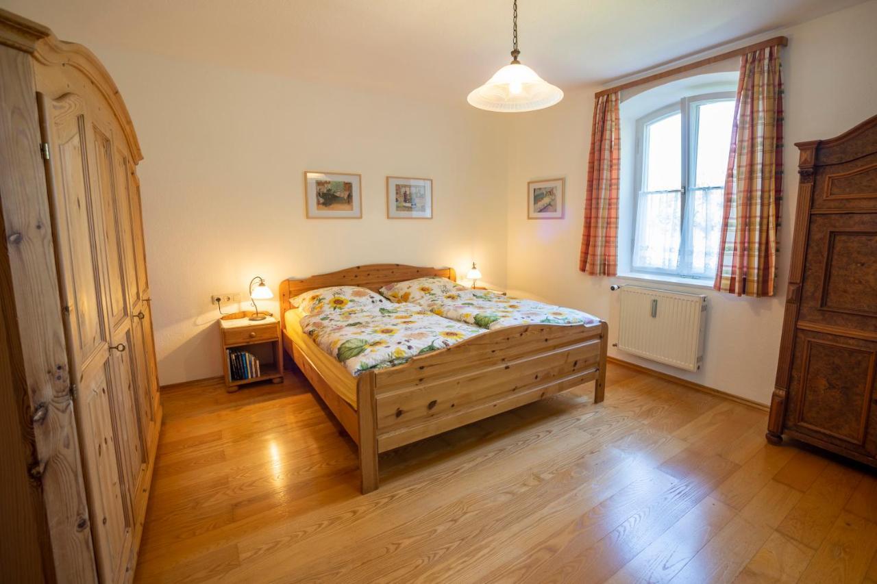 Landhauswohnung Mit Wildromantischem Garten Füssen Extérieur photo
