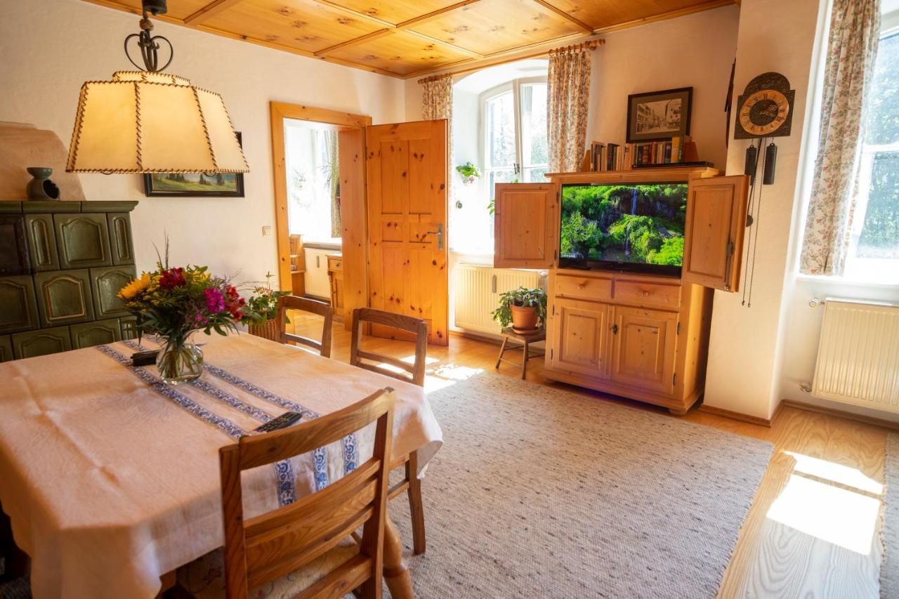 Landhauswohnung Mit Wildromantischem Garten Füssen Extérieur photo