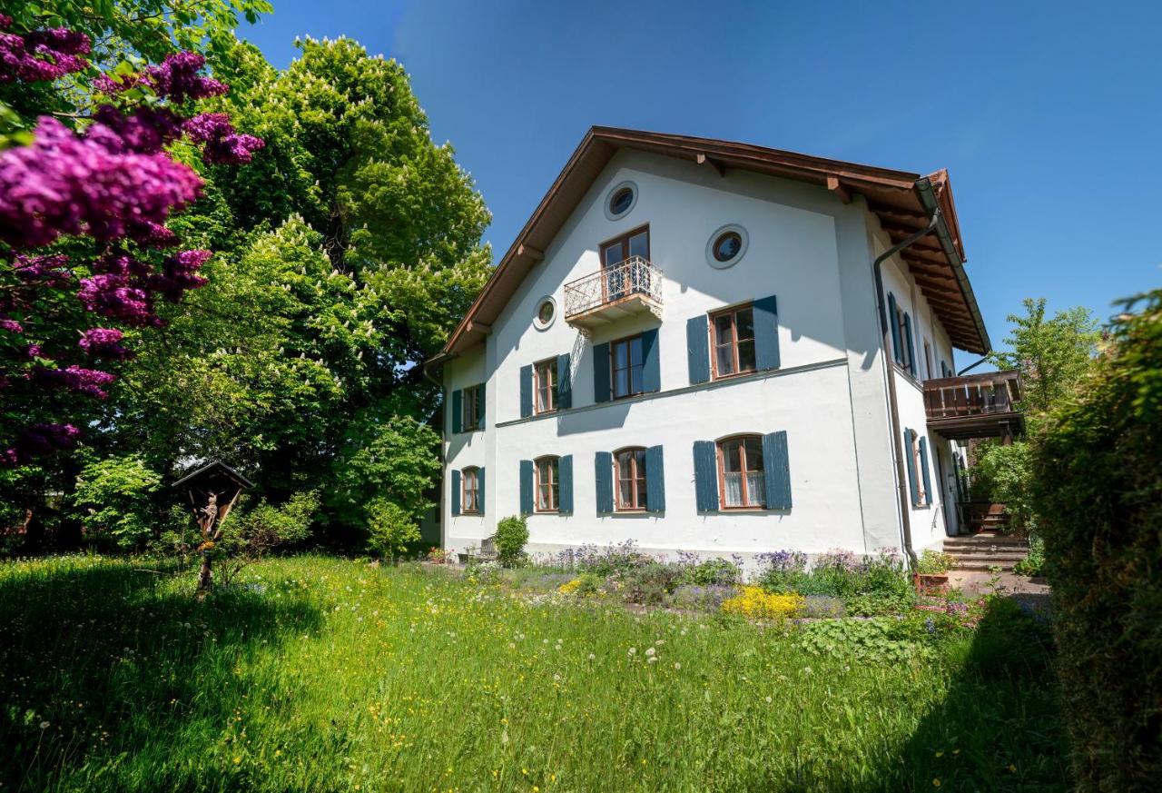 Landhauswohnung Mit Wildromantischem Garten Füssen Extérieur photo